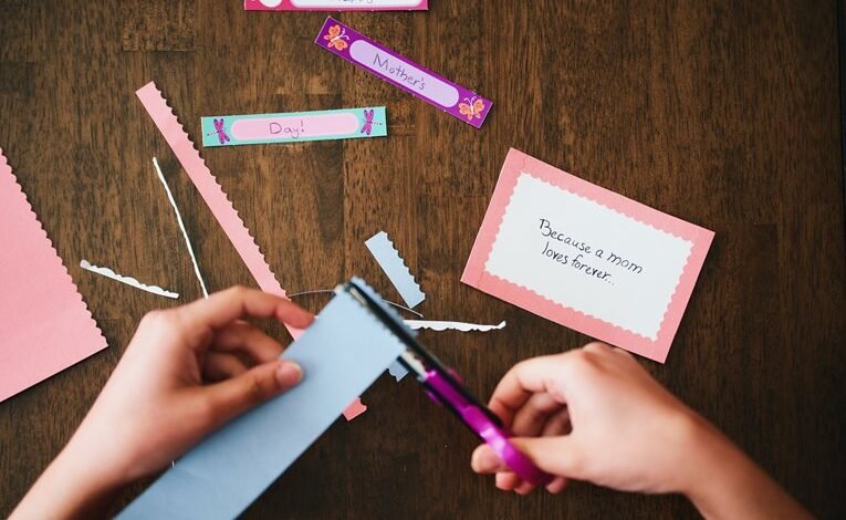 lookwhatmomfound craft activities
